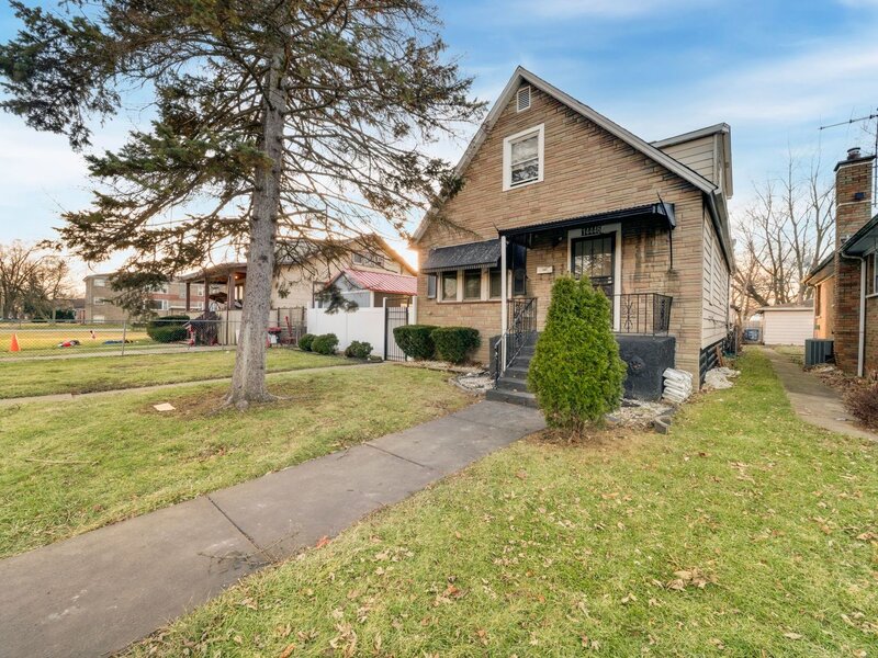 14446 Des Plaines Street Harvey IL 60426