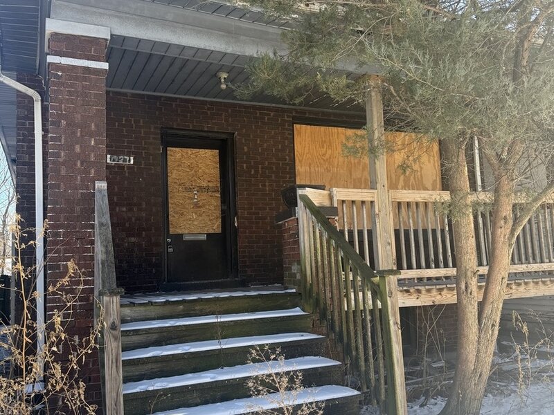 7927 S Colfax Avenue Chicago IL 60617