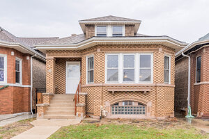 Photo of 5238 W Wolfram Street Chicago IL 60641