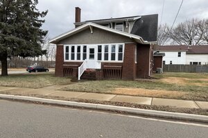 Photo of 1204 6th Street Peru IL 61354