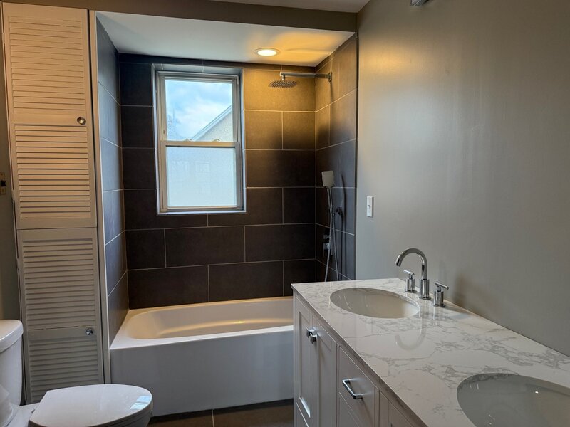1204 6th Street Peru IL 61354