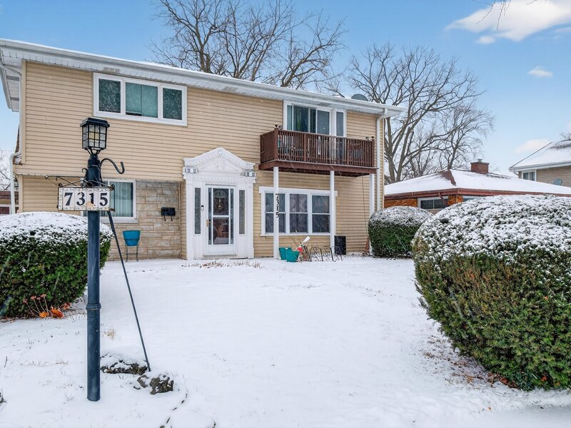 7315 Arcadia Street Morton Grove IL 60053