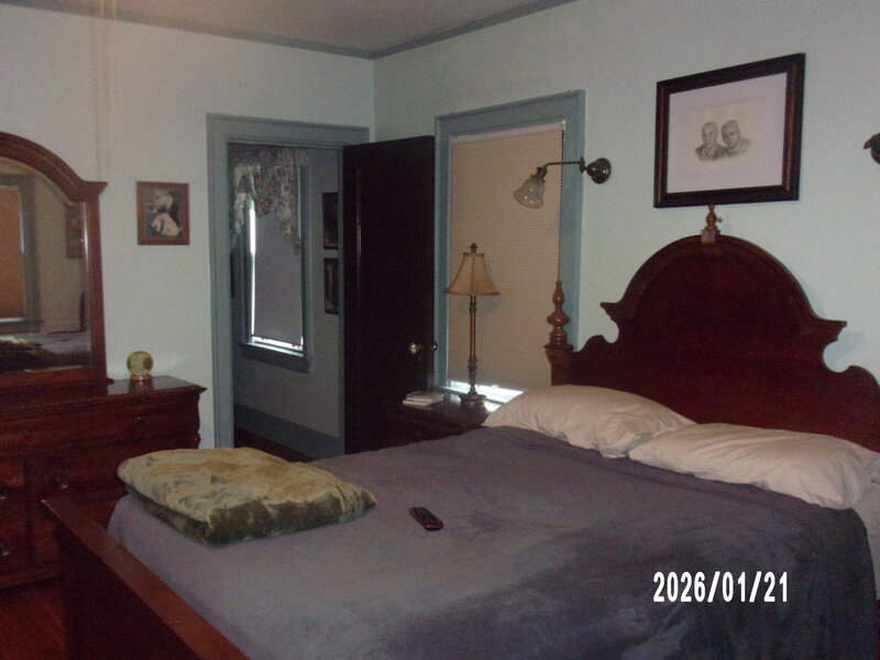 454 S 5th Street Watseka IL 60970