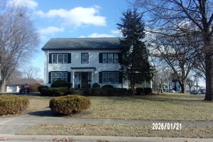 Photo of 454 S 5th Street Watseka IL 60970