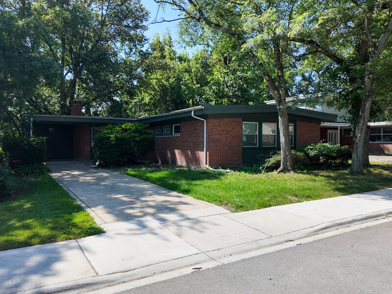 335 Oakwood Street Park Forest IL 60466