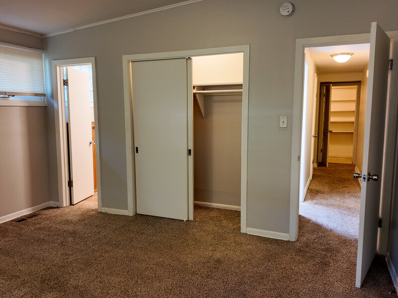 335 Oakwood Street Park Forest IL 60466