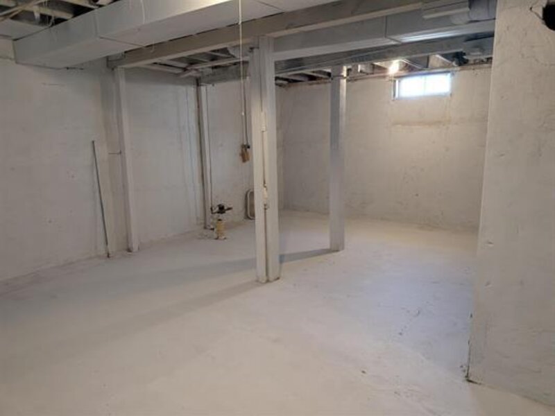 501 W 8th Street Davenport IA 52803