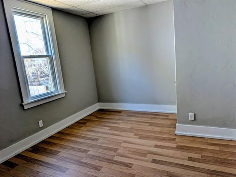 501 W 8th Street Davenport IA 52803