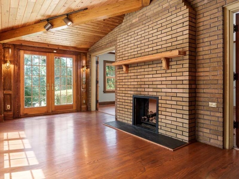 2716 Spring Creek Road Rockford IL 61107