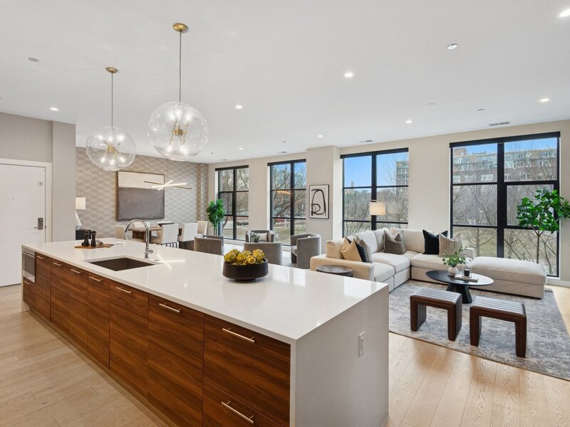 123 S Peoria Street Chicago IL 60607