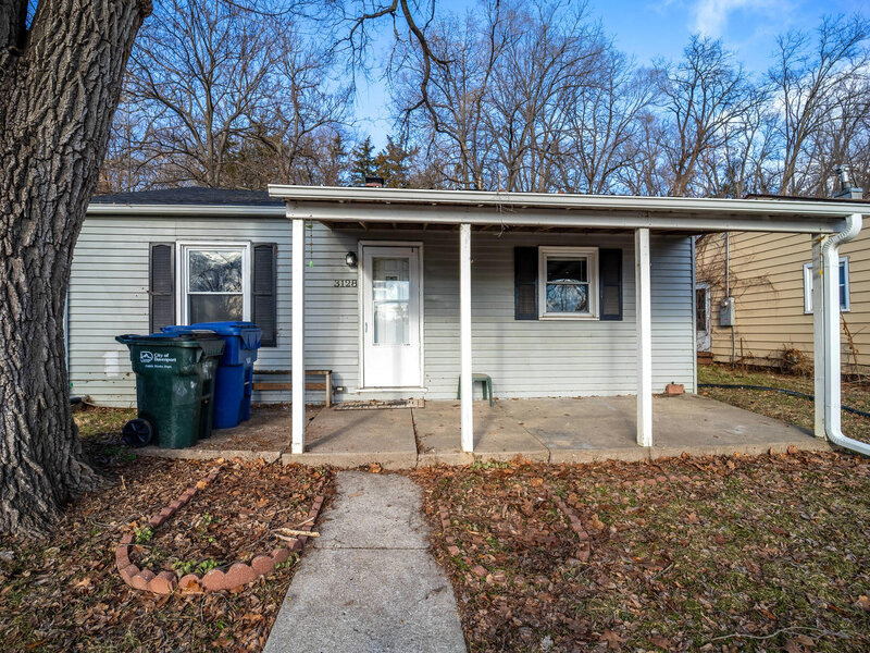 3128 Indian Road Davenport IA 52802