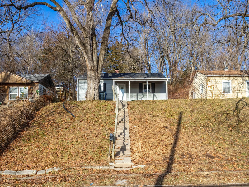 3128 Indian Road Davenport IA 52802