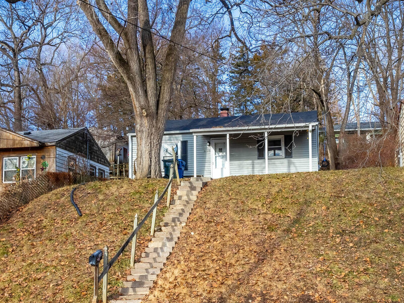 3128 Indian Road Davenport IA 52802