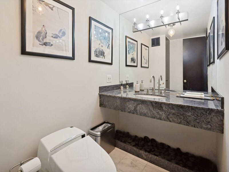 100 E Walton Street Chicago IL 60611