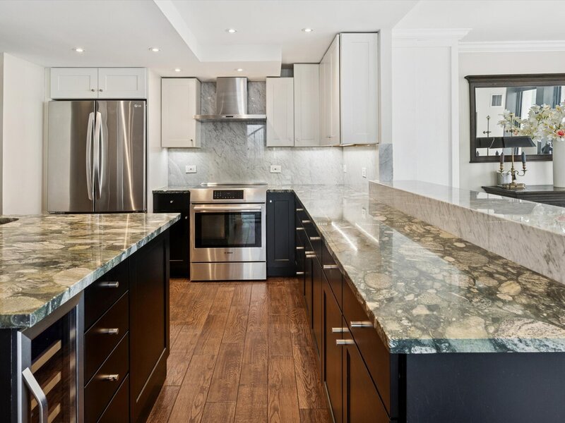 100 E Walton Street Chicago IL 60611