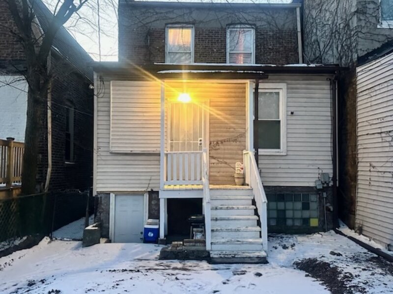 7225 S Saint Lawrence Avenue Chicago IL 60619