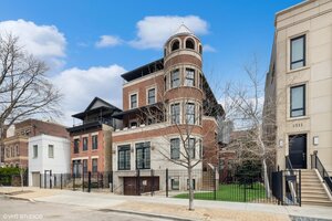 Photo of 1515 N North Park Avenue Chicago IL 60610