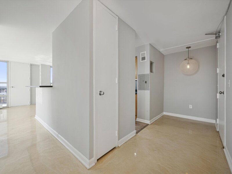 6730 S South Shore Drive Chicago IL 60649