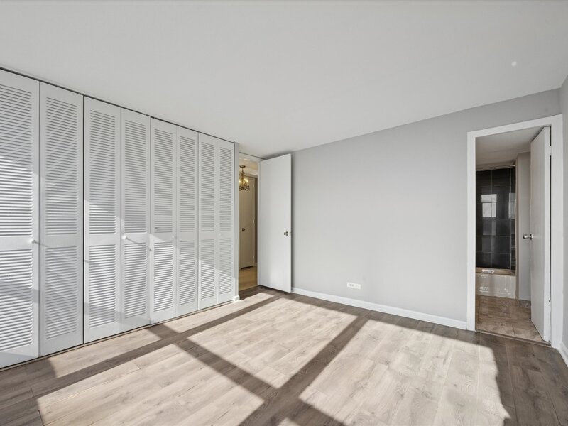 6730 S South Shore Drive Chicago IL 60649