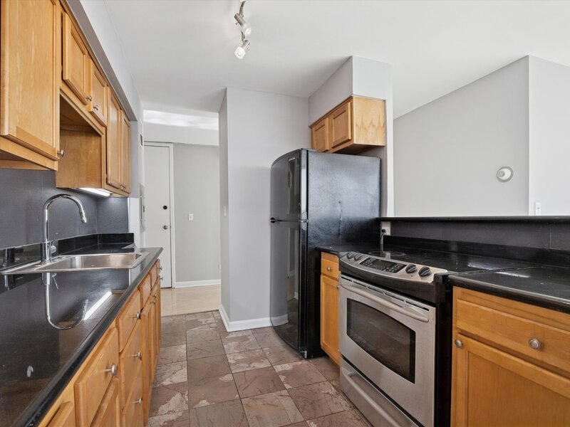 6730 S South Shore Drive Chicago IL 60649