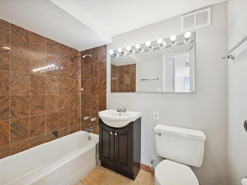 6730 S South Shore Drive Chicago IL 60649
