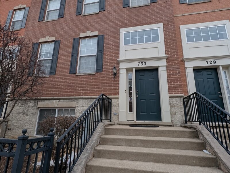 733 Station Boulevard Aurora IL 60504