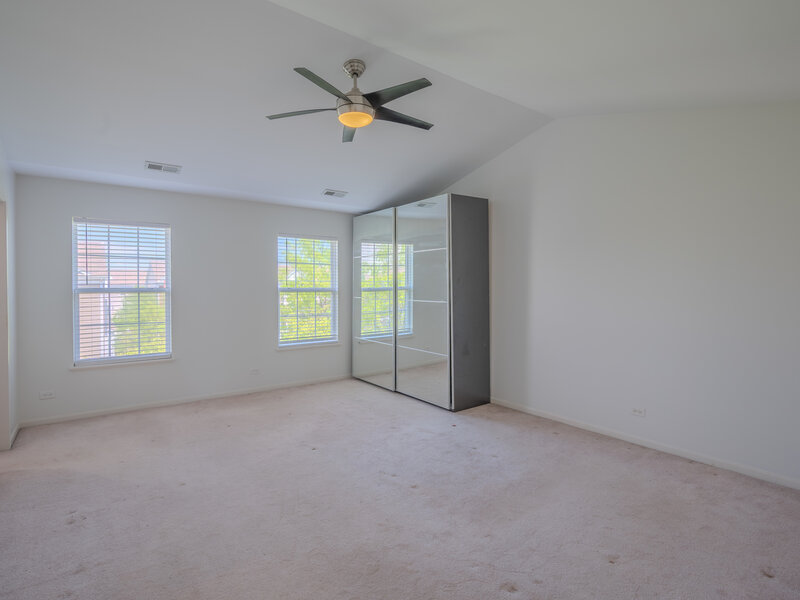 733 Station Boulevard Aurora IL 60504