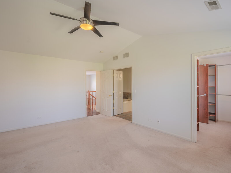 733 Station Boulevard Aurora IL 60504
