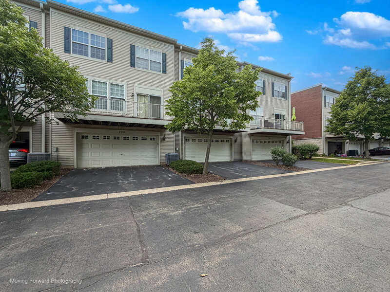 733 Station Boulevard Aurora IL 60504