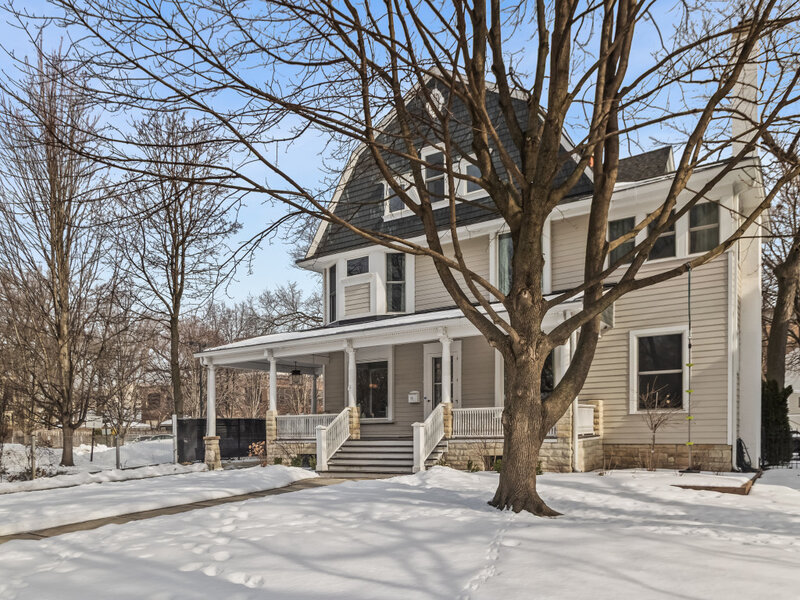 1735 Asbury Avenue Evanston IL 60201