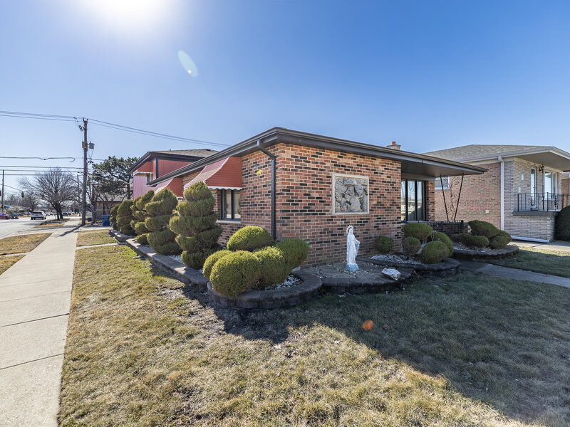 1101 Lucas Street Calumet City IL 60409