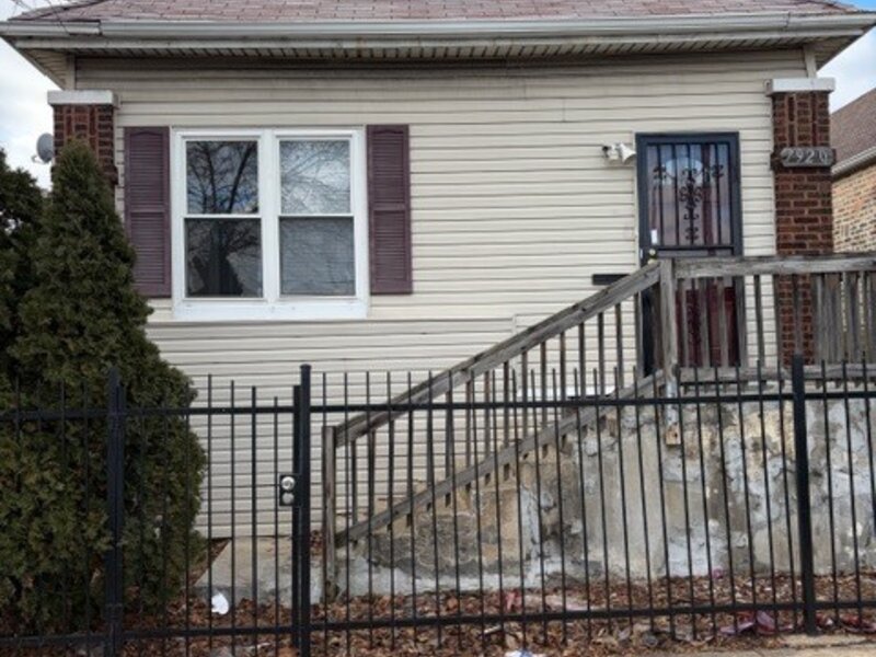 7920 S Lafayette Street Chicago IL 60620