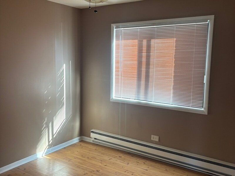 6323 W 64th Place Chicago IL 60638