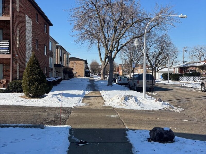 6323 W 64th Place Chicago IL 60638
