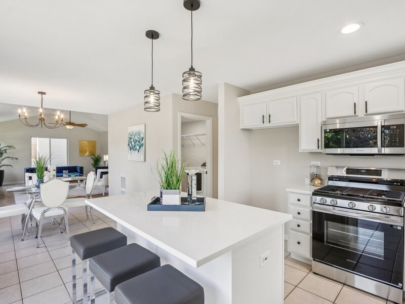 2060 Lyndhurst Lane Aurora IL 60503
