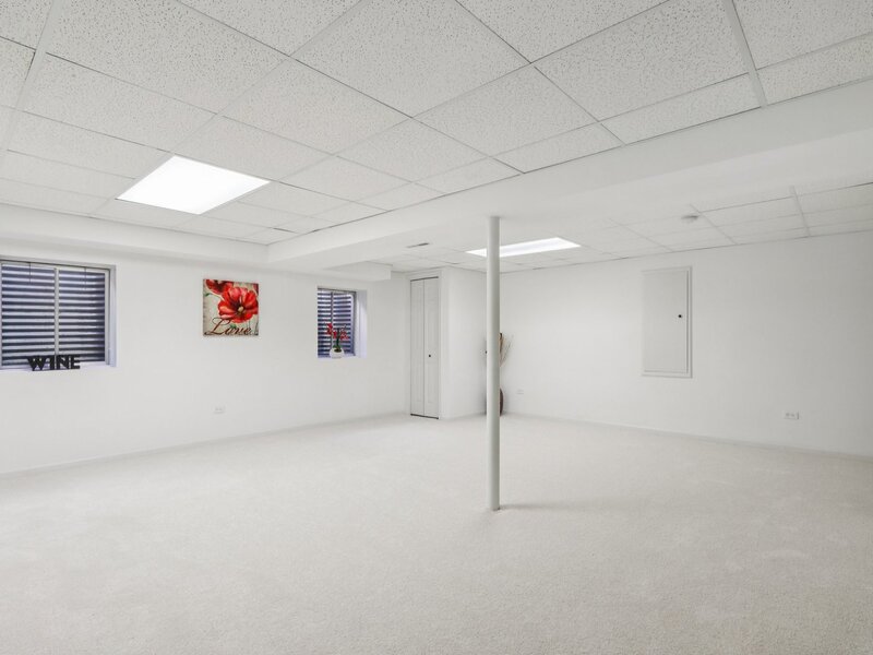 2060 Lyndhurst Lane Aurora IL 60503