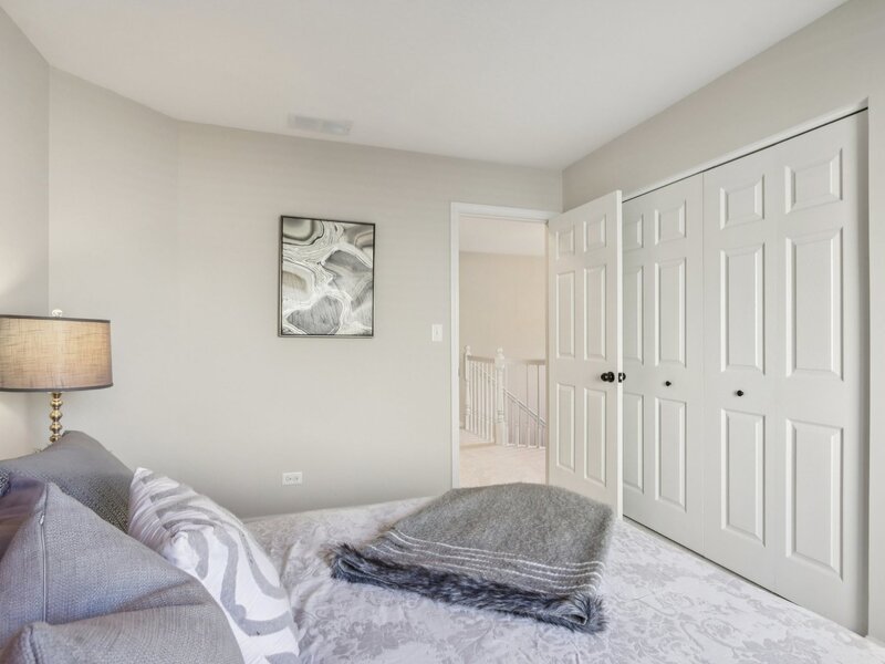 2060 Lyndhurst Lane Aurora IL 60503
