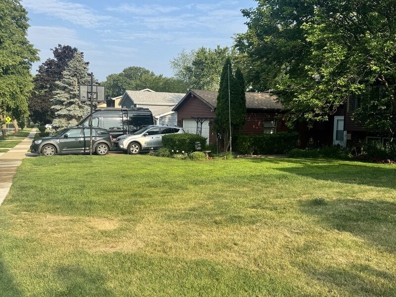 114 W Hawthorne Boulevard Mundelein IL 60060
