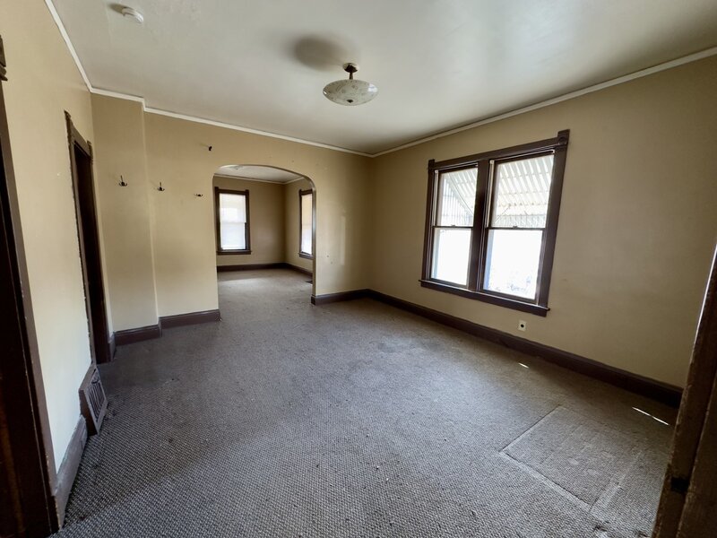103 3rd Street Lasalle IL 61301
