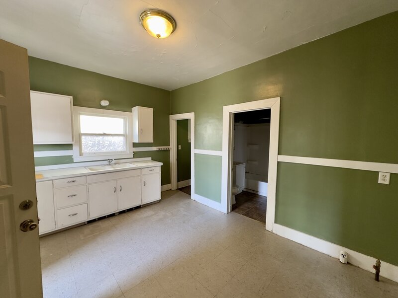 103 3rd Street Lasalle IL 61301