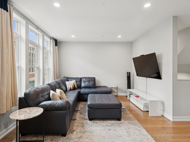 2237 W Coulter Street Chicago IL 60608