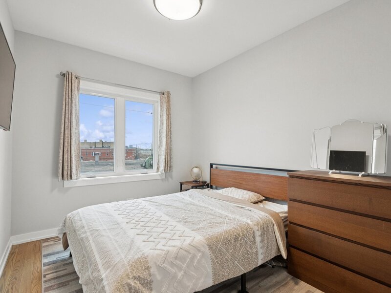 2237 W Coulter Street Chicago IL 60608