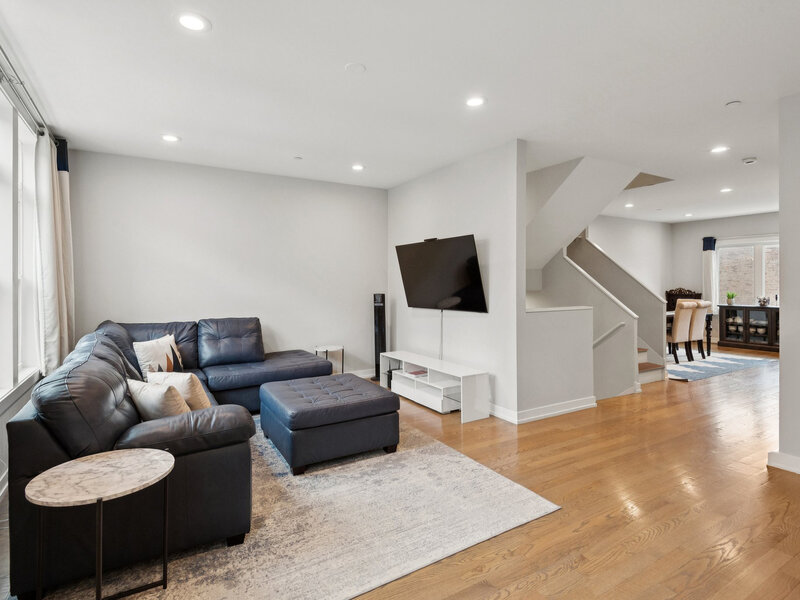 2237 W Coulter Street Chicago IL 60608