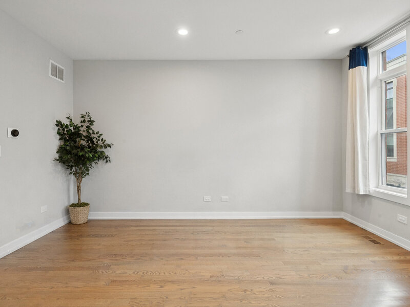 2237 W Coulter Street Chicago IL 60608