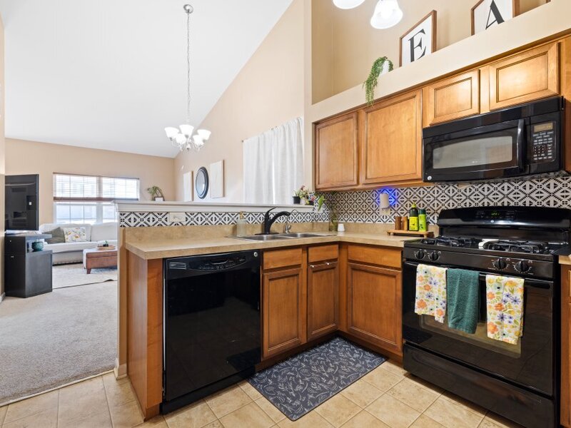 3020 Hoffman Street Plano IL 60545