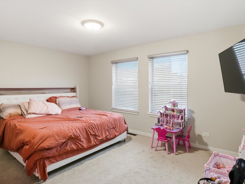 830 E Bowen Avenue Chicago IL 60653
