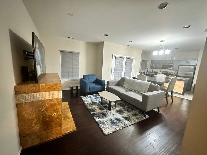 830 E Bowen Avenue Chicago IL 60653