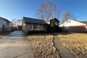 Photo of 5009 W 101st Street Oak Lawn IL 60453