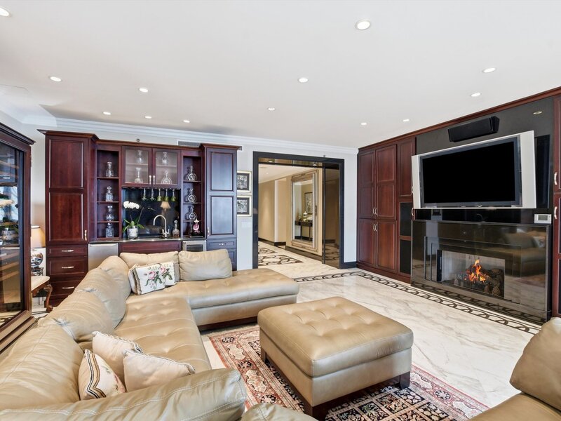 840 N Lake Shore Drive Chicago IL 60611