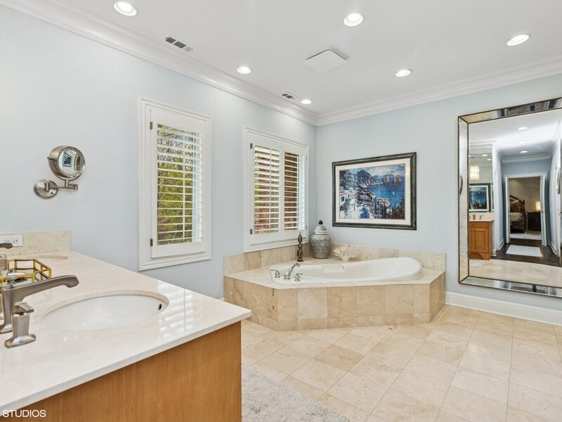1181 Gavin Court Lake Forest IL 60045